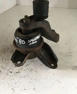 Engine mount bracket