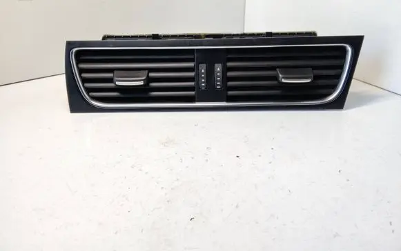 Audi A5 8T 8F Dash center air vent grill 8T2820951B