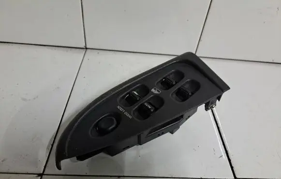 Chrysler 300M Electric window control switch 04760191AB 39754D