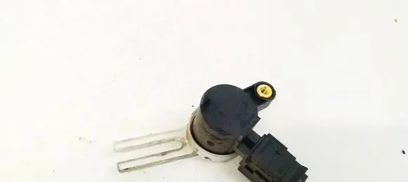 Opel Insignia A Brake pedal sensor switch 10366474