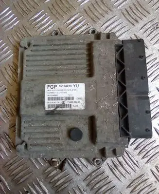 Opel Combo C Engine control unit/module 55194018YU