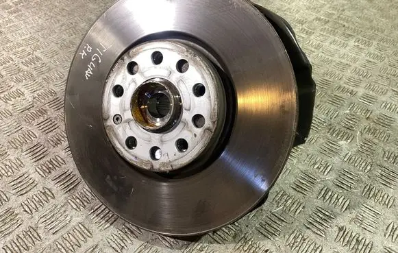 Volkswagen Tiguan Allspace Front wheel hub