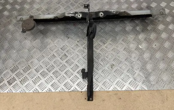 Toyota Prius (XW20) Top upper radiator support slam panel