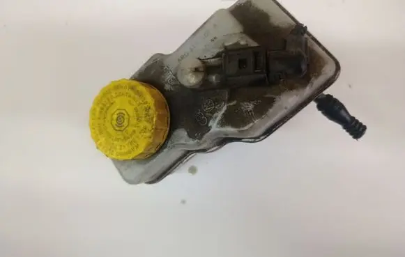 Seat Ibiza IV (6J,6P) Brake fluid reservoir 6R0611301A