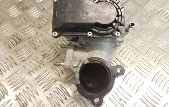 Mazda CX-7 Throttle valve R2AA1380 0071000163M02 02M24H
