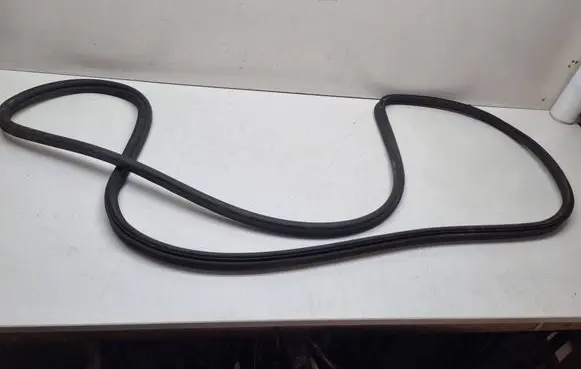 BMW 7 F01 F02 F03 F04 Trunk rubber seal (body) 7184108 51717184108