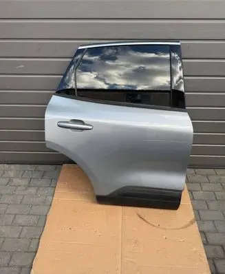 Ford Kuga III Rear door