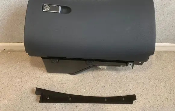 Mercedes-Benz E W238 Glove box A2136800091