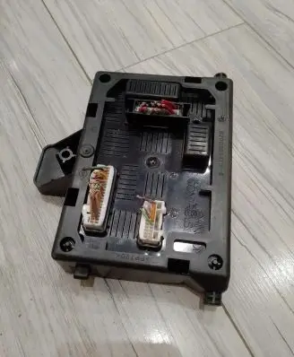 Renault Clio III Other control units/modules 8200652286B