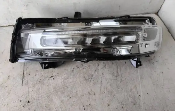 Ford Mustang VI Front fog light PJR3B13201BG S32556