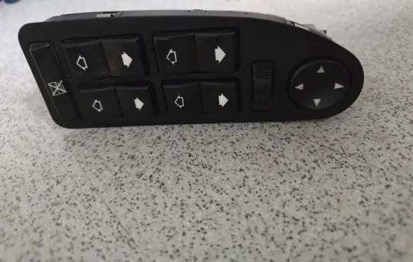 BMW 7 E38 Electric window control switch 8380646 300019