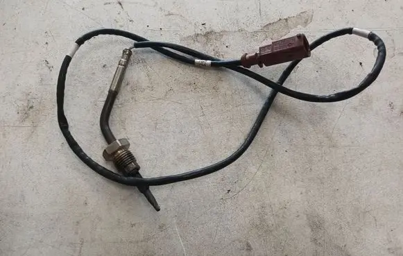 Audi Q5 SQ5 Exhaust gas temperature sensor 05L906088CF