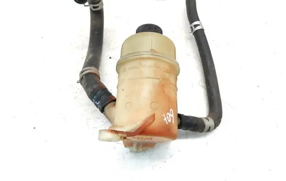Mazda 626 Power steering fluid tank/reservoir
