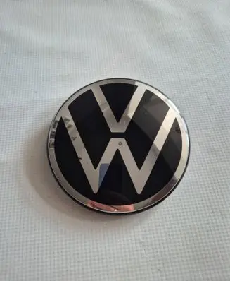 Volkswagen T-Roc Manufacturer badge logo/emblem 2GM853601E