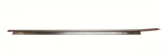 Front door glass trim molding