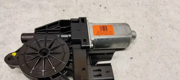 Jeep Grand Cherokee Front door window regulator motor 931401102