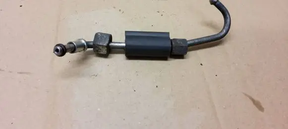 Opel Insignia A Fuel injector supply line/pipe 55204728