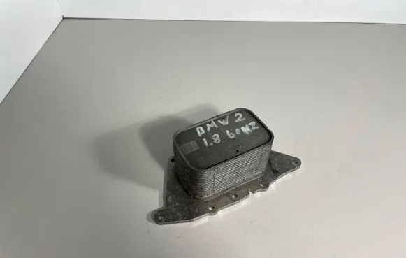 BMW 2 F45 Engine oil radiator 72353179