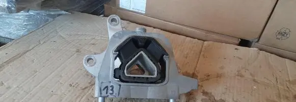 Peugeot 208 II Engine mount vacuum valve 9826551380