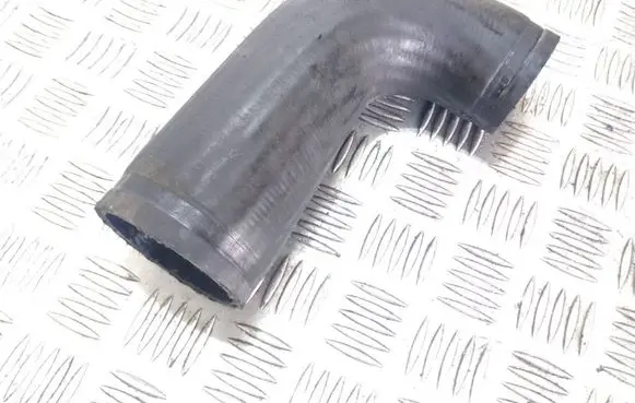 Volvo XC90 Intercooler hose/pipe 7757