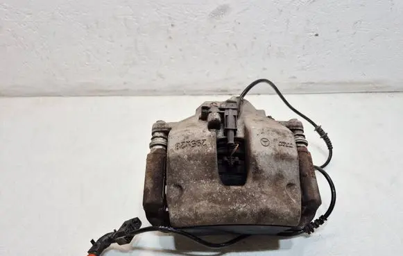 Mercedes-Benz C W204 Front brake caliper 295X28