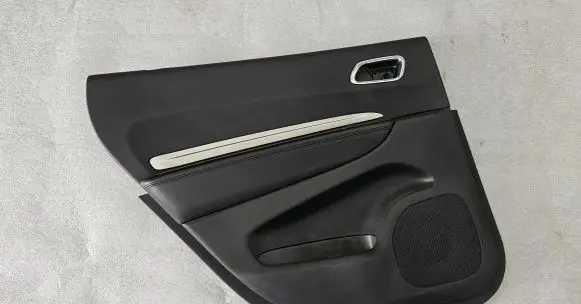 Dodge Durango III Rear door card panel trim 6CV812X9AC