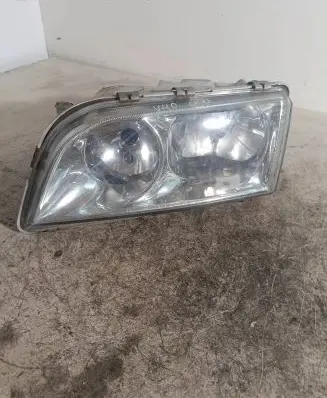 Volvo S40, V40 Headlight/headlamp