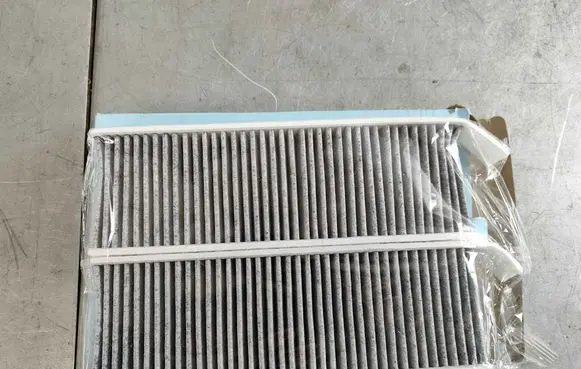 Toyota Proace Air filter ADP152501