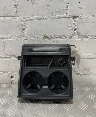 Cup holder front