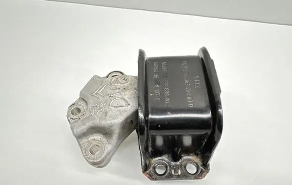 Citroen Berlingo Engine mount bracket 9636270080 9636583980 9676819780