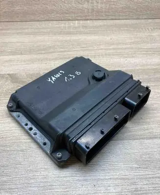 Toyota Yaris Engine control unit/module ECU 896610DB00 MB2753004332