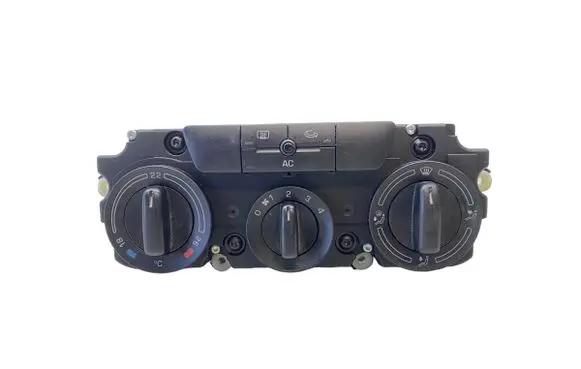 Skoda Octavia Mk2 (1Z) Climate control unit 1Z0820045A 5HB00932401 K5561