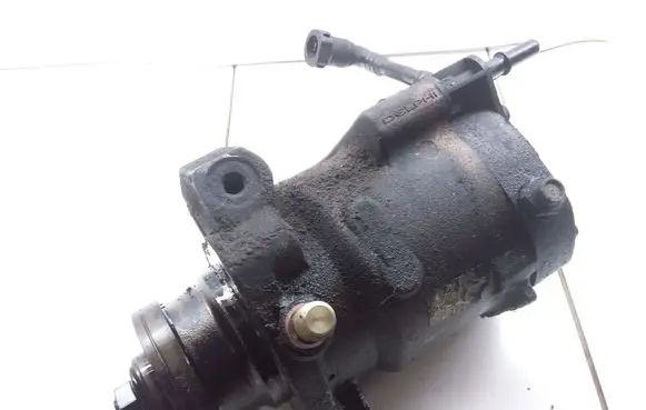 Jaguar X-Type Fuel injection high pressure pump