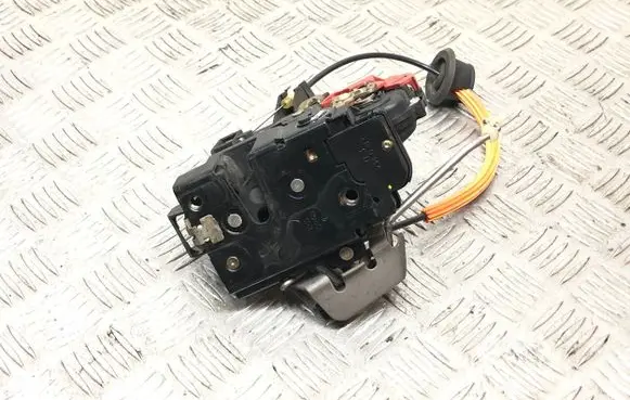 Audi A4 S4 B6 8E 8H Rear door lock 13061N 4608390160 PA6630GF