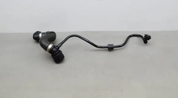 Mercedes-Benz GLC X253 C253 Engine coolant pipe/hose A2535012500