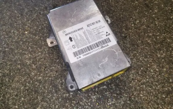 Mercedes-Benz E W212 Airbag control unit/module A2129014204
