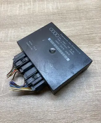 Audi A8 S8 D2 4D Parking PDC control unit/module 4D0919283 601711