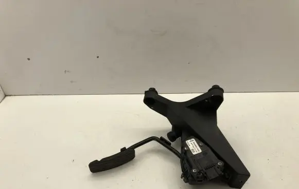 Jaguar S-Type Accelerator throttle pedal 2R839F836A