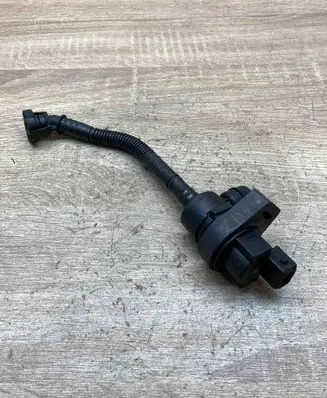 BMW 1 E81 E87 Fuel tank valve 7512581