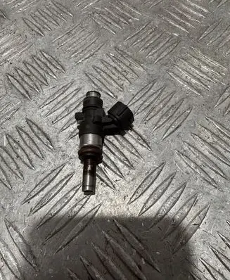 Audi A4 S4 B8 8K Fuel injector 0280158266