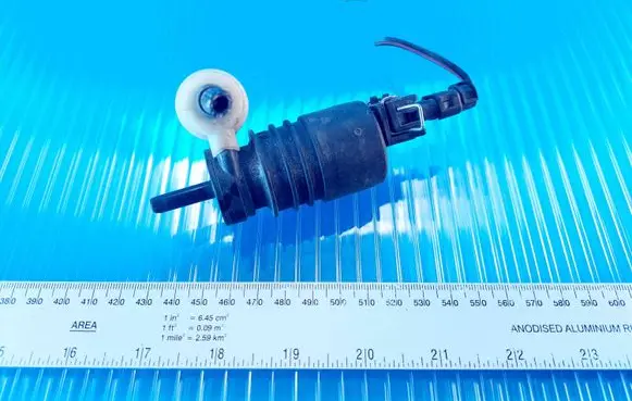 BMW 3 E46 Windscreen/windshield washer pump PA668GF30