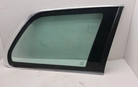 Volvo XC60 Rear side window 43R001582 E000199 DOT682M3240AS2