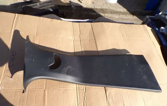 Peugeot 208 (B) pillar trim (top) 98248317ZD