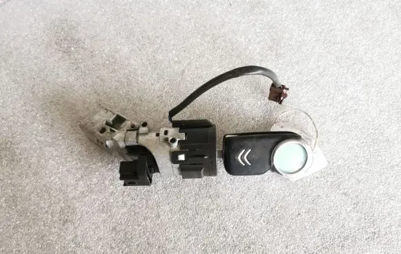 Citroen C4 II Picasso Ignition lock 9663123380 NO503451