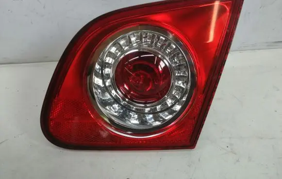Volkswagen PASSAT B6 Tailgate rear/tail lights