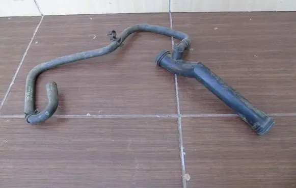 Skoda Fabia Mk2 (5J) Engine coolant pipe/hose 6Y0121109J