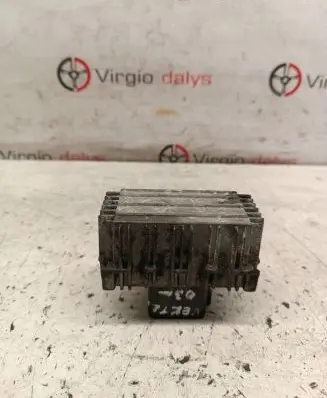 Opel Vectra C Glow plug pre-heat relay 09132691 51299008