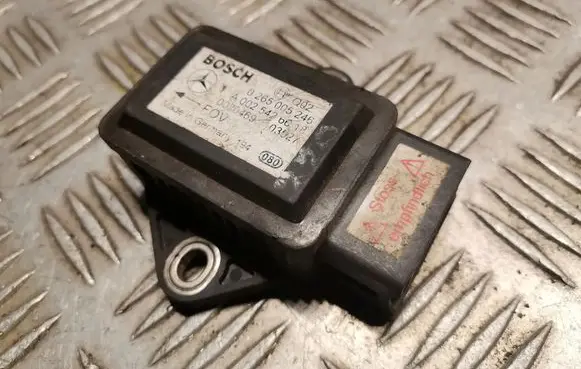 Mercedes-Benz S W220 Yaw turn rate sensor 0025426618