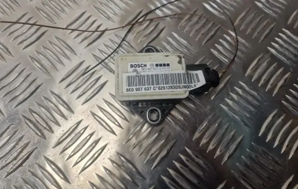 Audi A4 S4 B7 8E 8H ESP acceleration yaw rate sensor 8E0907637C