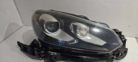 Volkswagen Golf VI Headlight/headlamp 5K1941752C